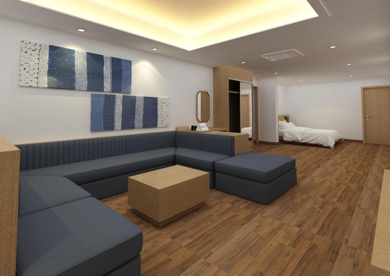 B&Beach Tourist Hotel Yeosu Extérieur photo