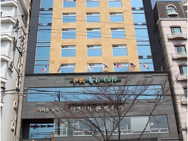 B&Beach Tourist Hotel Yeosu Extérieur photo