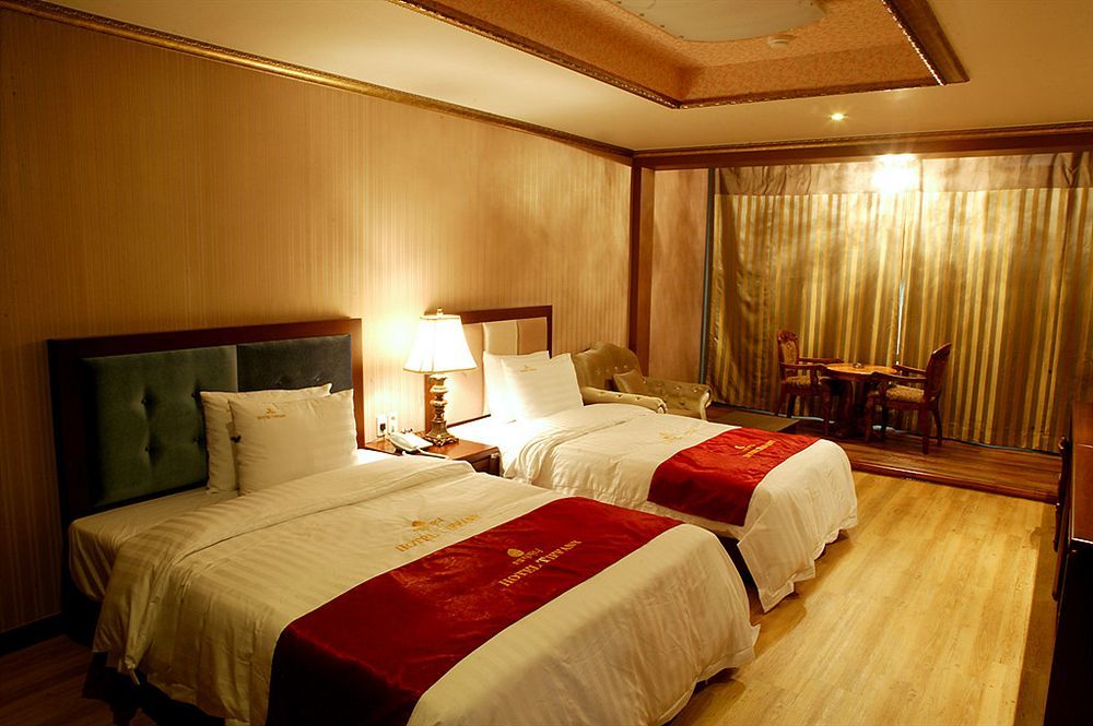 B&Beach Tourist Hotel Yeosu Extérieur photo